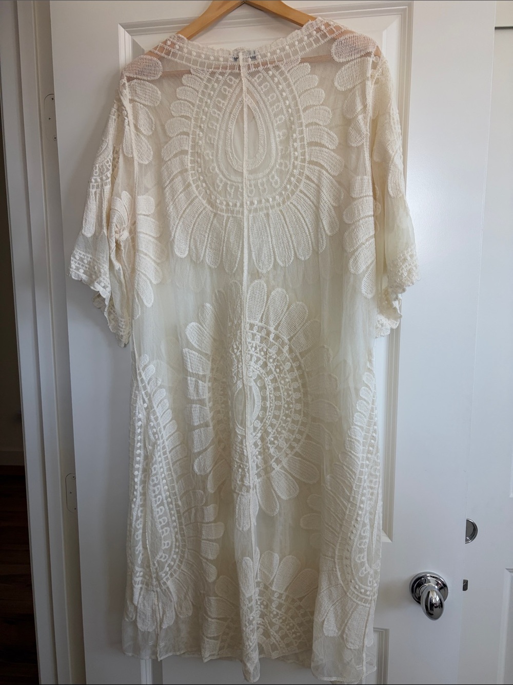 Boho Lace-Embroidered Ivory Robe - Picture 3 of 3